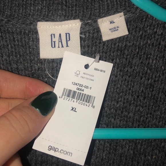 GAP Cardigan - Picture 4 of 4